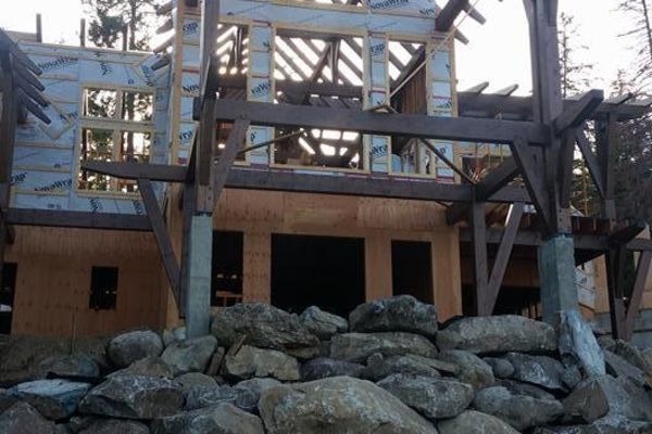 Sandpoint-Idaho-Canadian-Timberframes-Construction-Timber-Beams